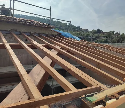 rifacimento tetto legno